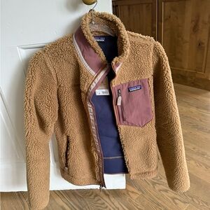 Patagonia Blue and Tan Fleece Jacket